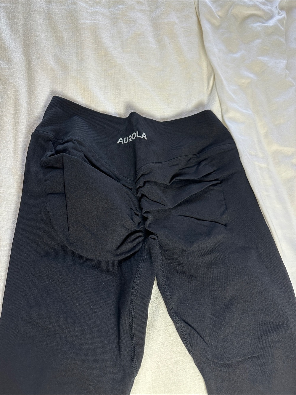 Women’s Black Scrunch-Back Leggings